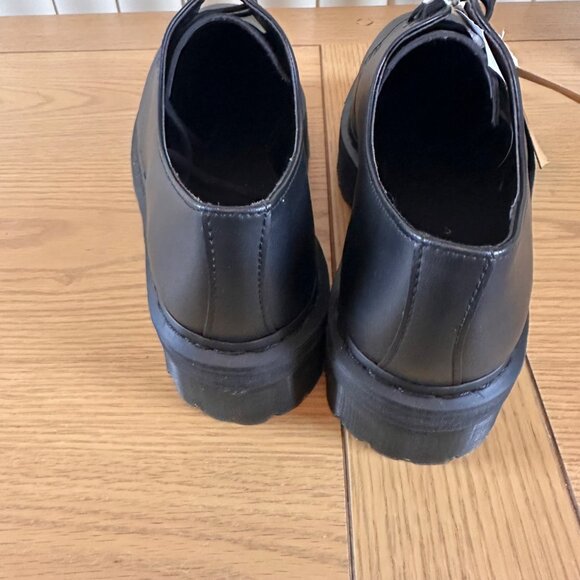 Dr. Martens Size 10/11 Unisex  Black Leather Lace-Up Shoes Rubber Sole Footwear - Picture 15 of 16
